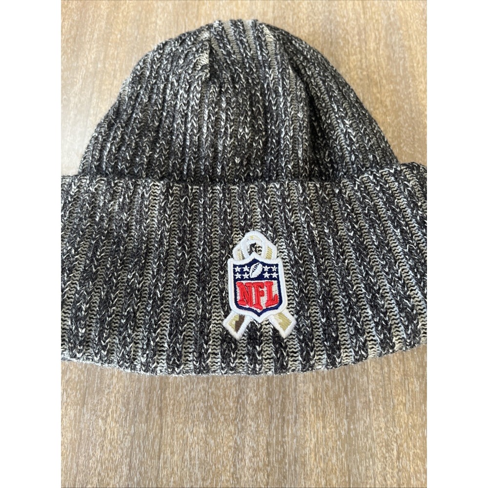 New Era New York Giants NFL 2023 Salute Service Beanie Cuffed Cap Hat Fleece NWT - Picture 4 of 6